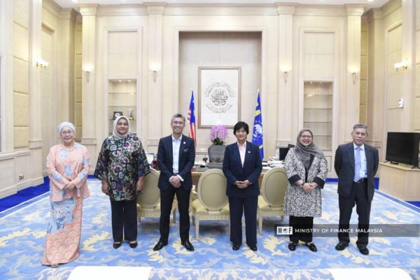 Meeting between MATCH Co-Founders and Minister of Finance, Tengku Datuk Seri Utama Zafrul Tengku Abdul Aziz to introduce MATCH and seek collaboration to further enable efficient channelling of humanitarian aid